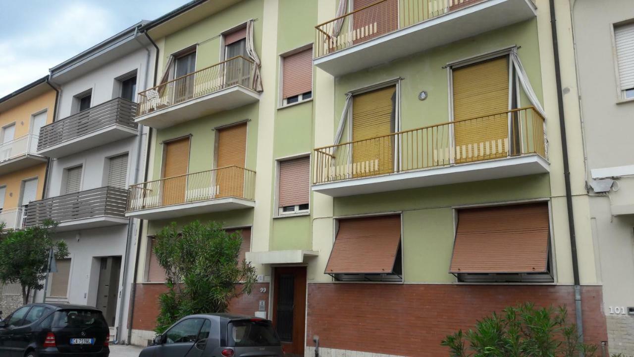 Cristina Boutique Apartment With Terrace Viareggio Esterno foto